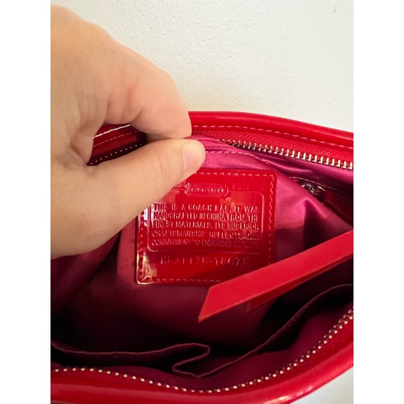 Coach Poppy Red Patent Leather Hangbag NWOT - Picture 8 of 12